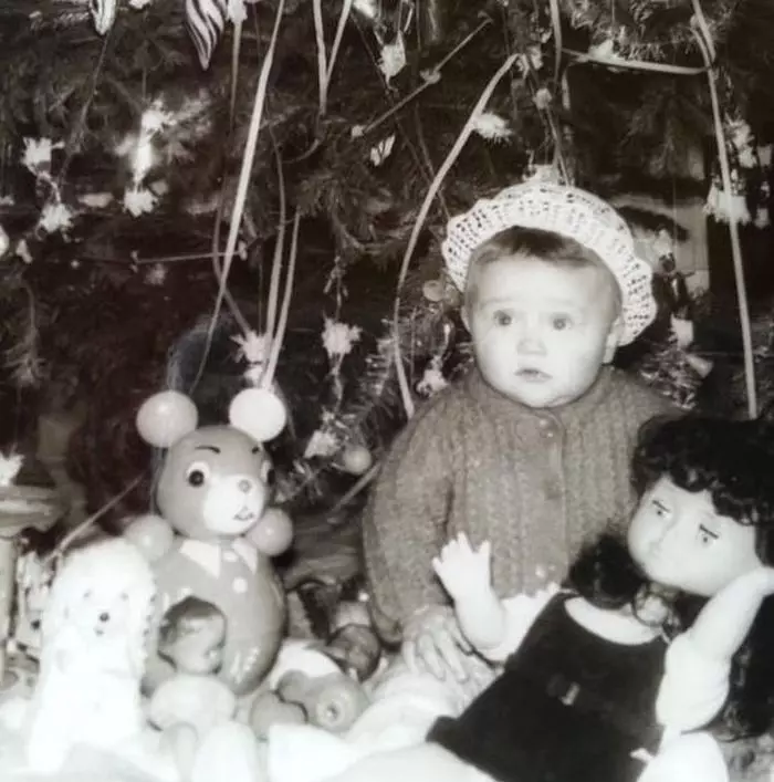 Elena Lasconi în copilărie