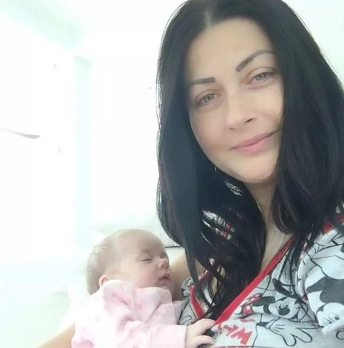 Gabriela Cristea fara machiaj