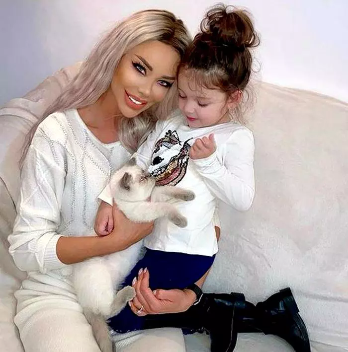 Fiica-Biancai-Dragusanu1