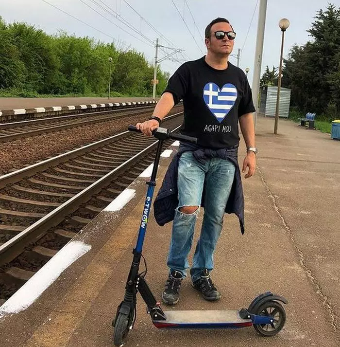 Daniel Buzdugan are o nouă obsesie: trotineta electronică