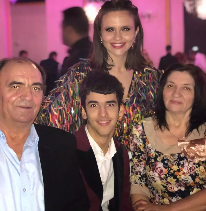 Cristina Siscanu si Madalin Ionescu familie 5