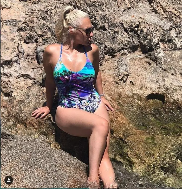 Giulia-Nahmany-costum-de-baie-12