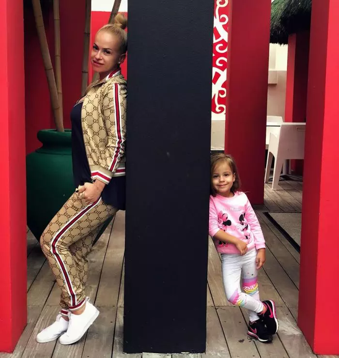 Anda Adam și Evelin