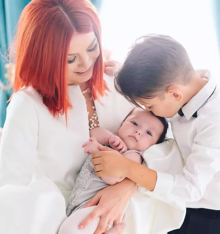 Elena Gheorghe, Amelie, Nicholas