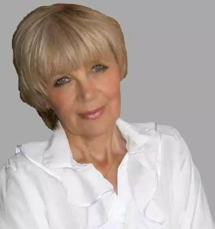 1Melania Carje actrita