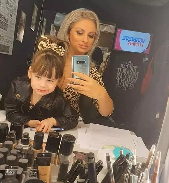 Sânziana Buruiană și Isabela