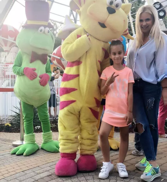 Paula Chirila si Carla