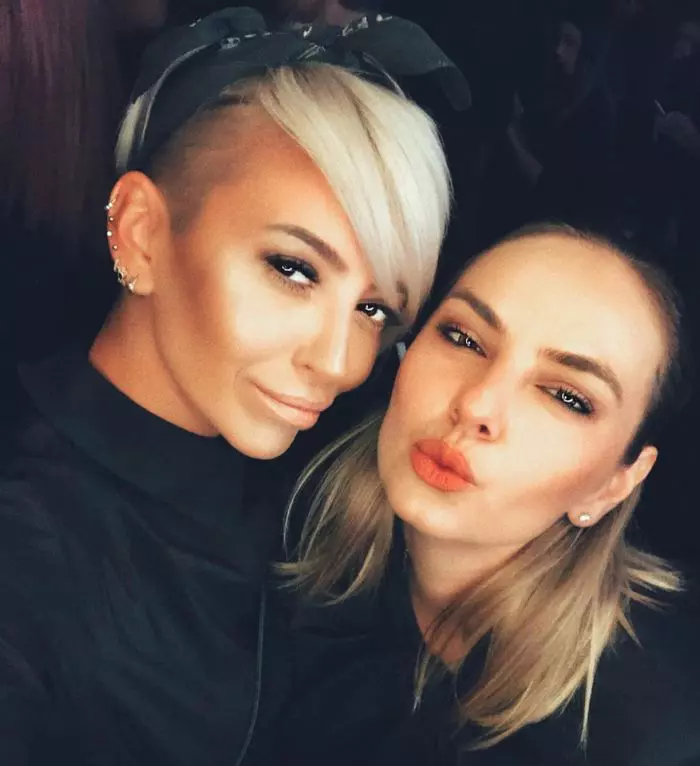 Giulia și Roxana Ionescu