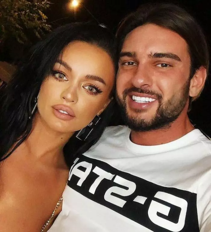 Claudia Iosif, alias Babs şi Dorian Popa