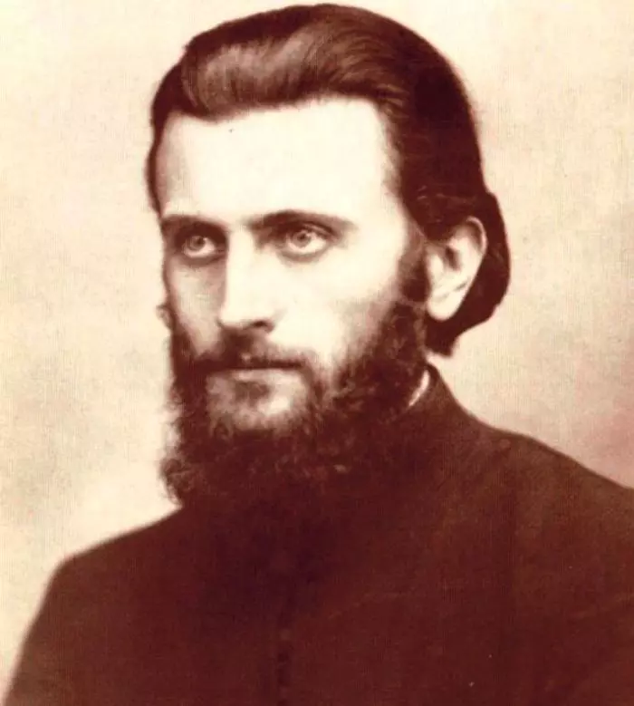 Arsenie Boca a murit în urmă cu aproape  30 de ani, dar e o figură legendară, căruia i-au fost atribuite numeroase miracole