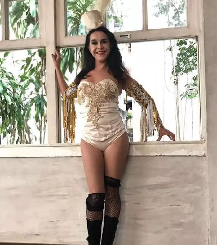 Lucelia Santos în vestimentație de spectacol