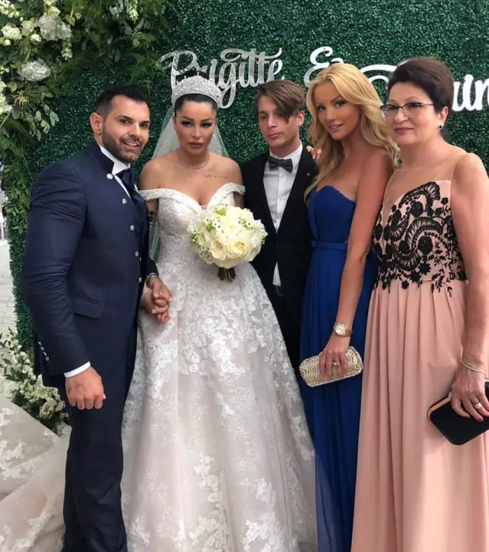 1Sora lui Brigitte Pastramă a arătat minunat la nunta surorii ei