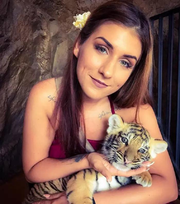 Alexandra, fosta iubită a lui Aurel de la "Insula iubirii", e îndrăgostită. Cine e bărbatul care o face fericită acum