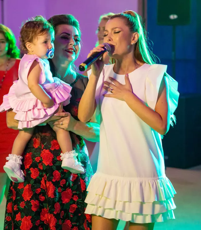Elena Gheorghe turta 8