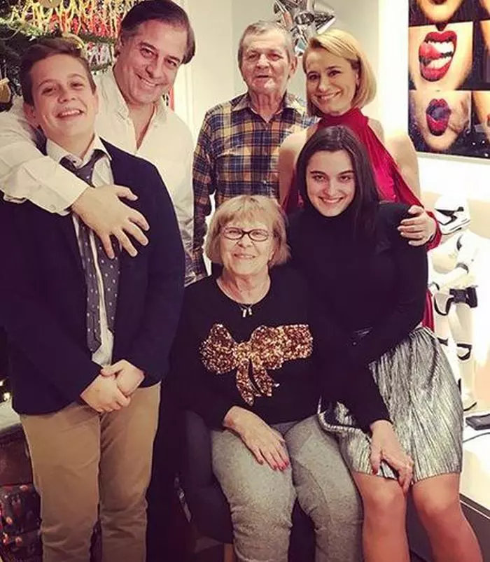 andreea-esca-parintii-ei-copii-alexia-si-aris-si-alexandre-eram