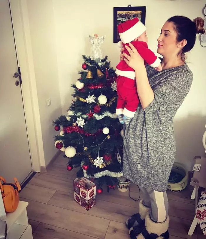 Adda si fiul ei, Alex, primul Craciun impreuna