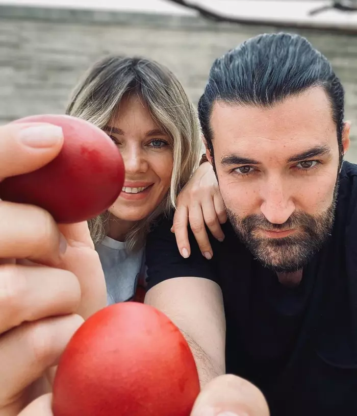 Smiley-si-Gina-Pistol-1