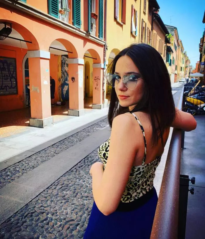 Julie, fiica Danei Săvuică are 26 de ani acum