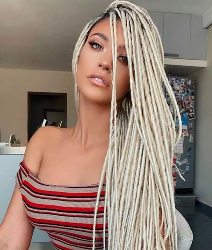 Antonia a apărut total schimbată