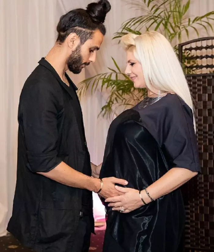 Adina de la Heaven a nascut 7