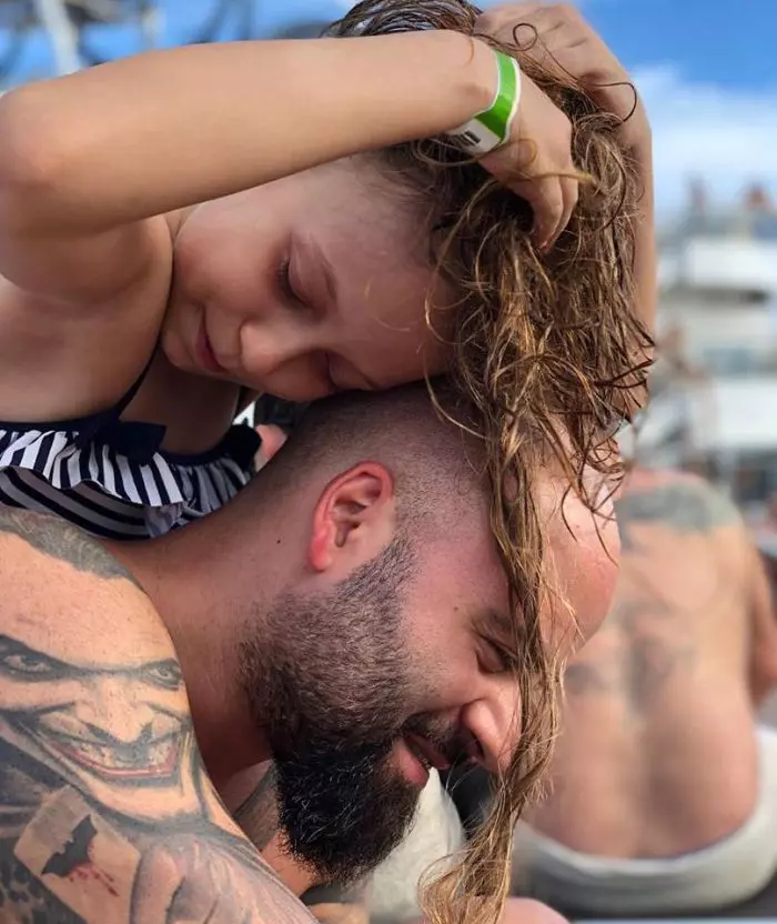 Matteo va deveni tata 9