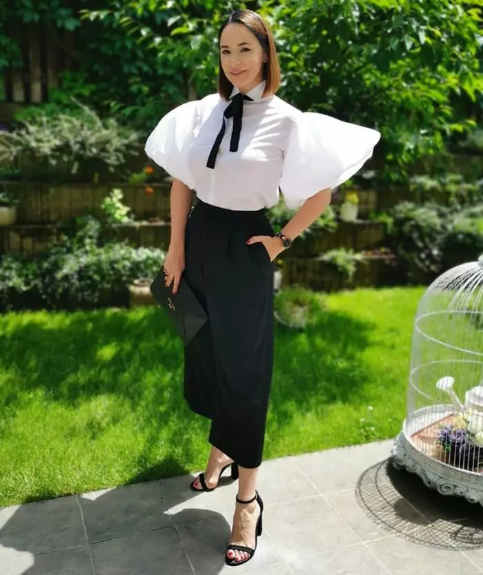 Ce salariu avea Andreea Marin la "Surprize, surprize". Vedeta rămânea fără bani de la o lună la alta