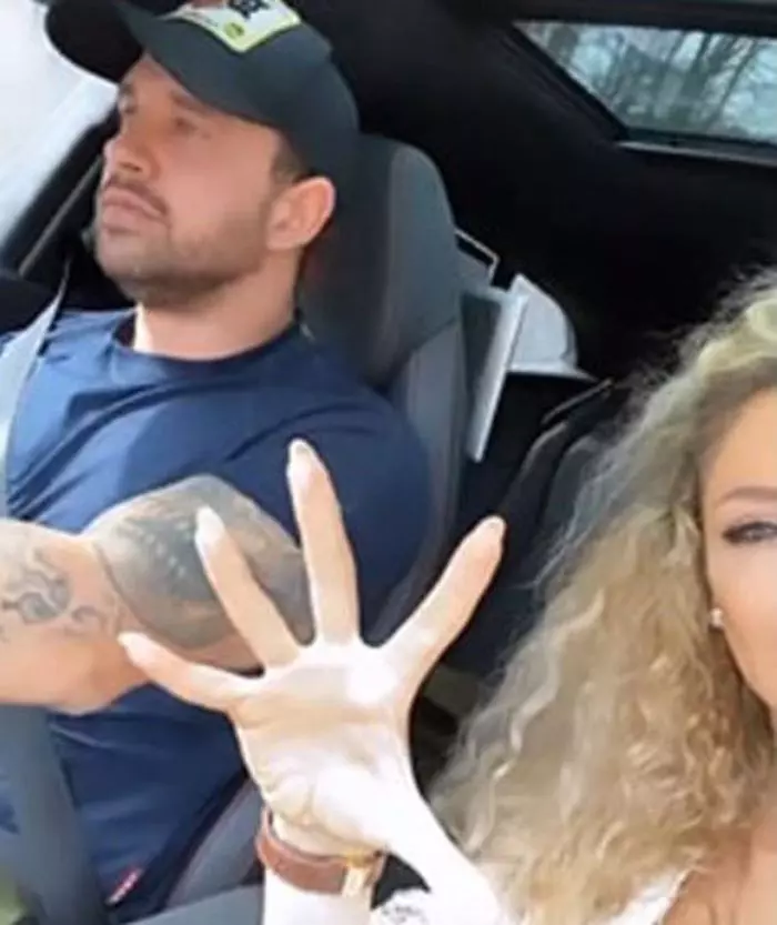 Bianca-Dragusanu-si-Alex-Bodi-captura-foto