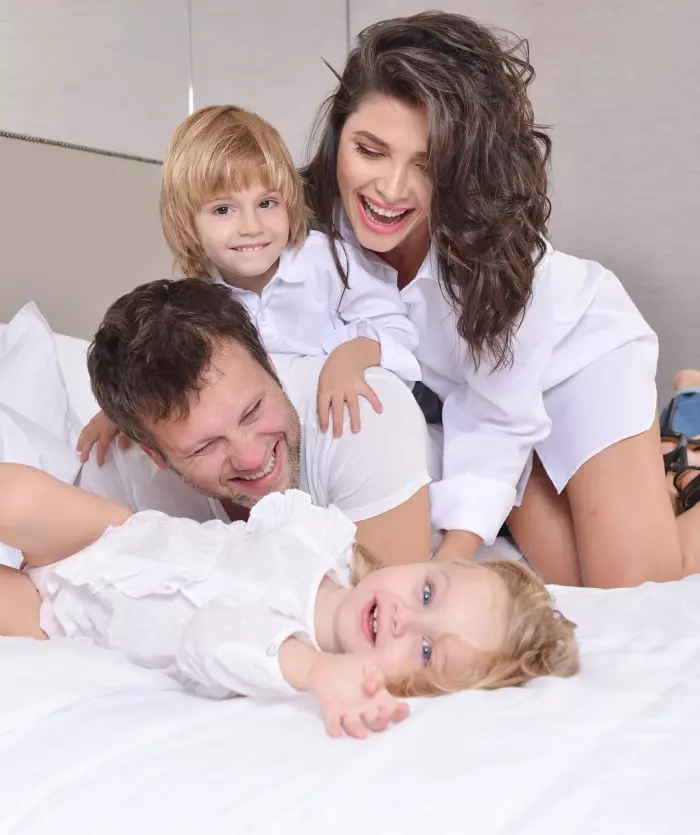 Alina-Puscas-si-familia