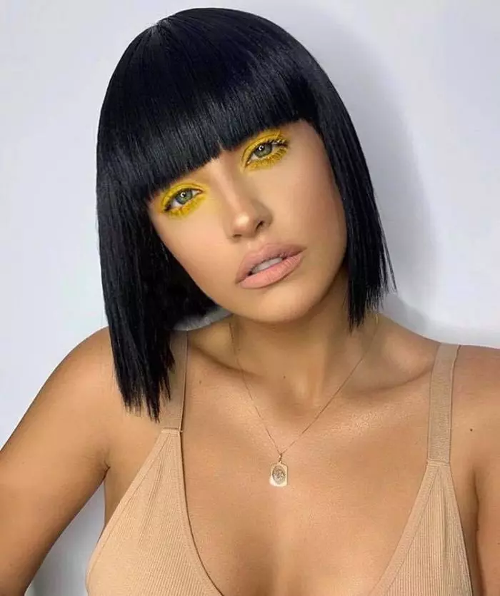 Antonia are un look nou