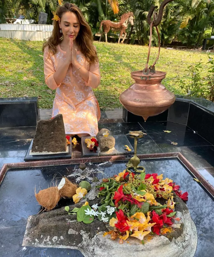 Iulia Vântur trăiește o frumoasă poveste de dragoste alături de Salman Khan de mai mulți ani. Fosta prezentatoare de televiziune locuiește în India de 5 ani și se bucură de o carieră de succes.