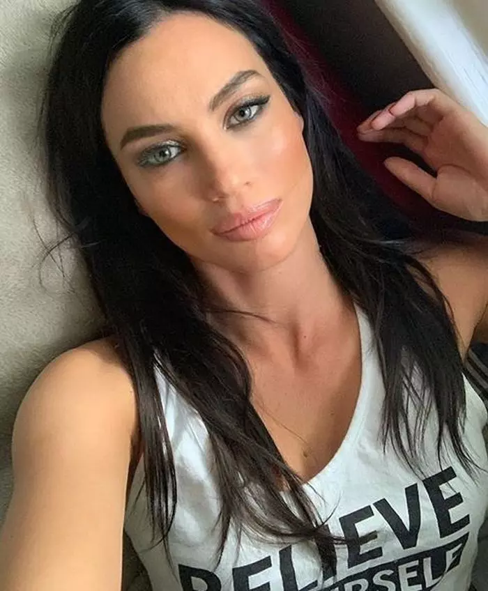 Alina Pușcău are 37 de ani