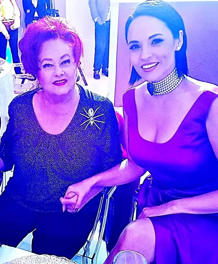 8andreea-marin-si-stela-popescu