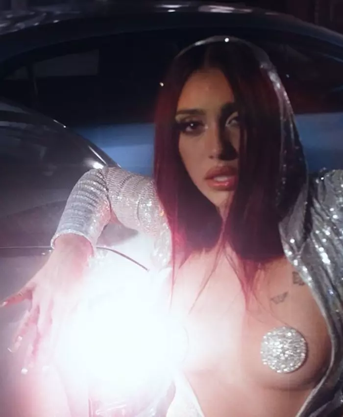 Fiica Madonna Lourdes Leon Lola Lolahol
