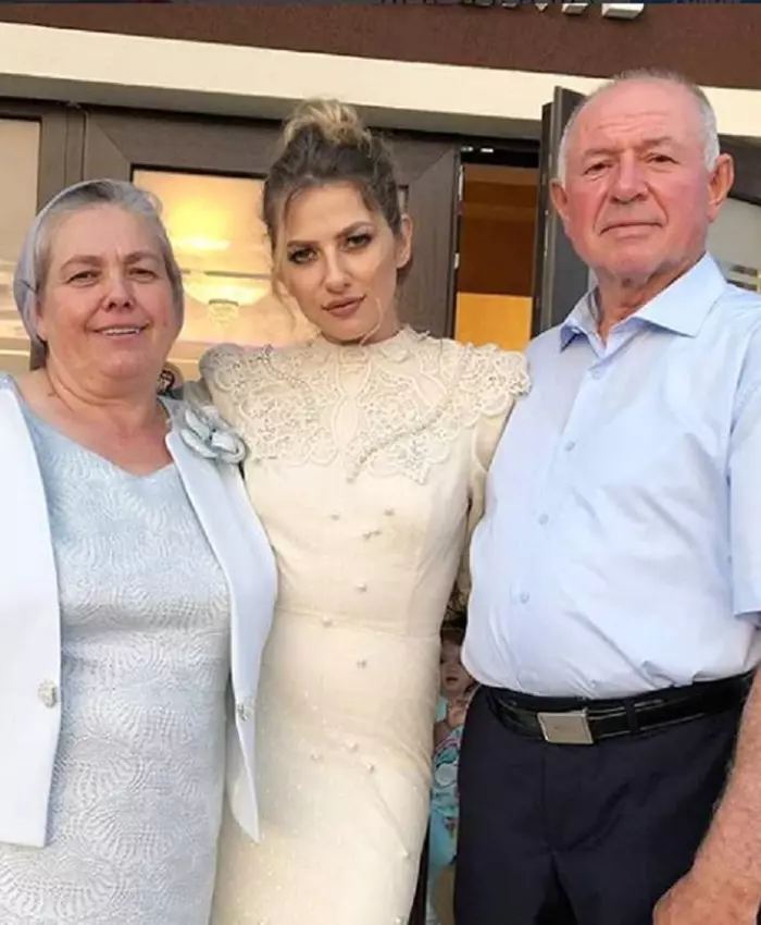 Lidia Buble și părinții ei, Rahela și Viorel Buble