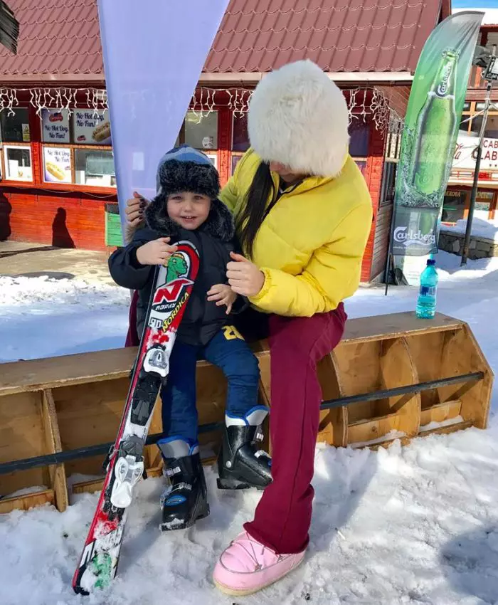 Elena Băsescu şi Traian Jr.