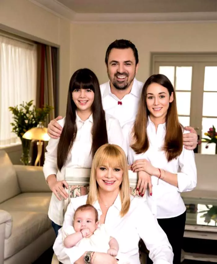 Horia Brenciu și familia sa