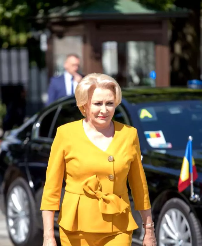 Viorica-Dancila3-2-1-683x1024-2