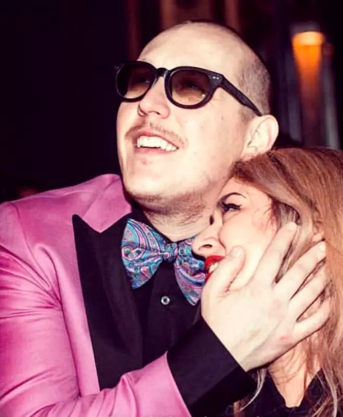 Whats-UP-_i-Simina-divort-3-2