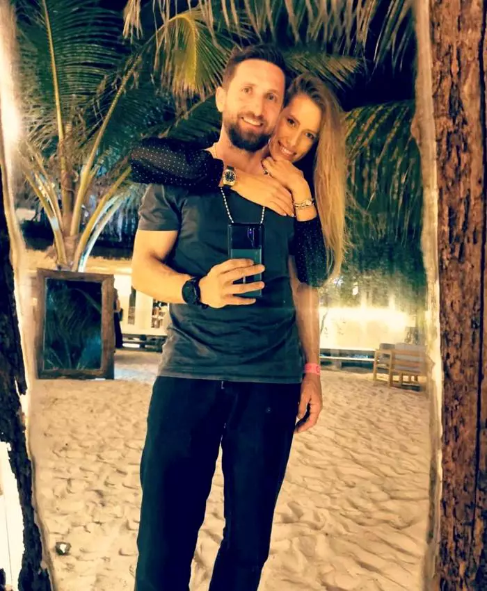 Dani-Oțil-se-însoară-cu-Gabriela-Prisăcariu6-848x1024-1