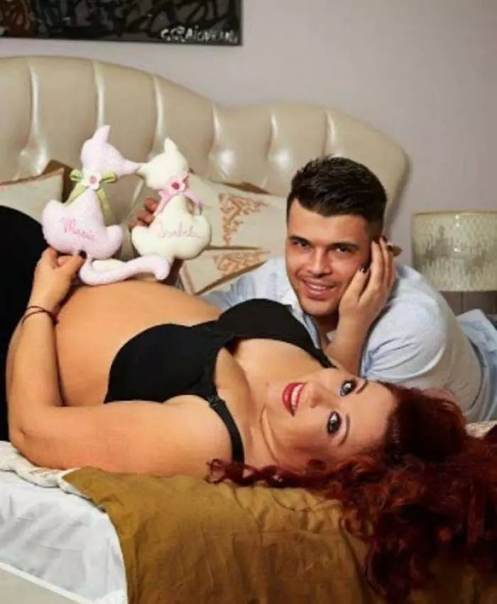 Oana Roman când era însărcinată cu Isabela