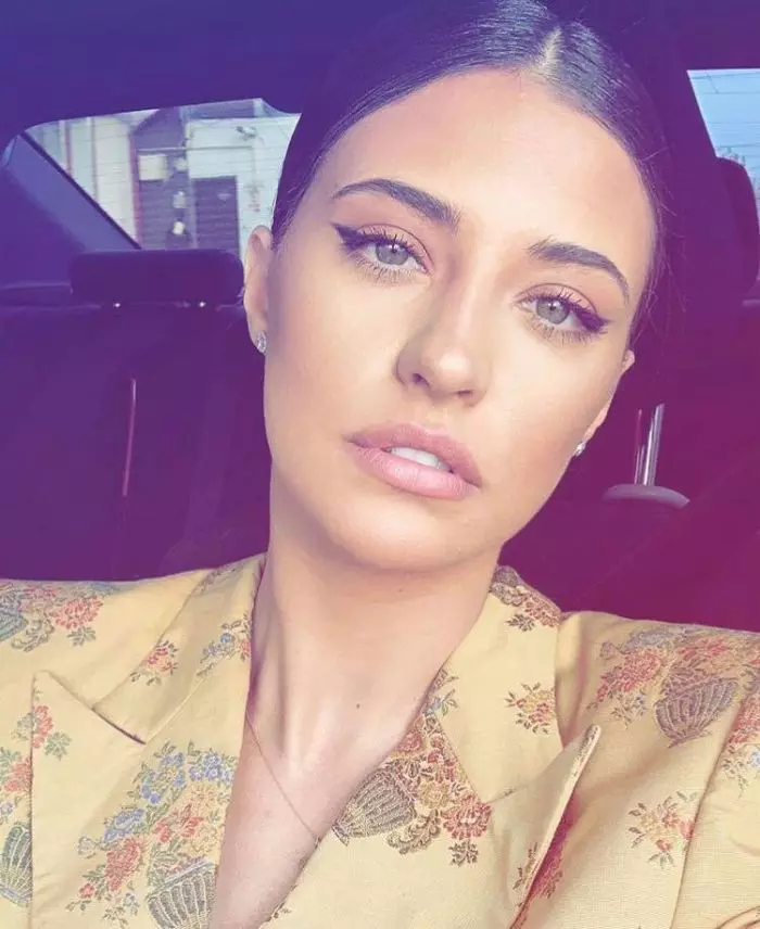 Antonia are trei copii