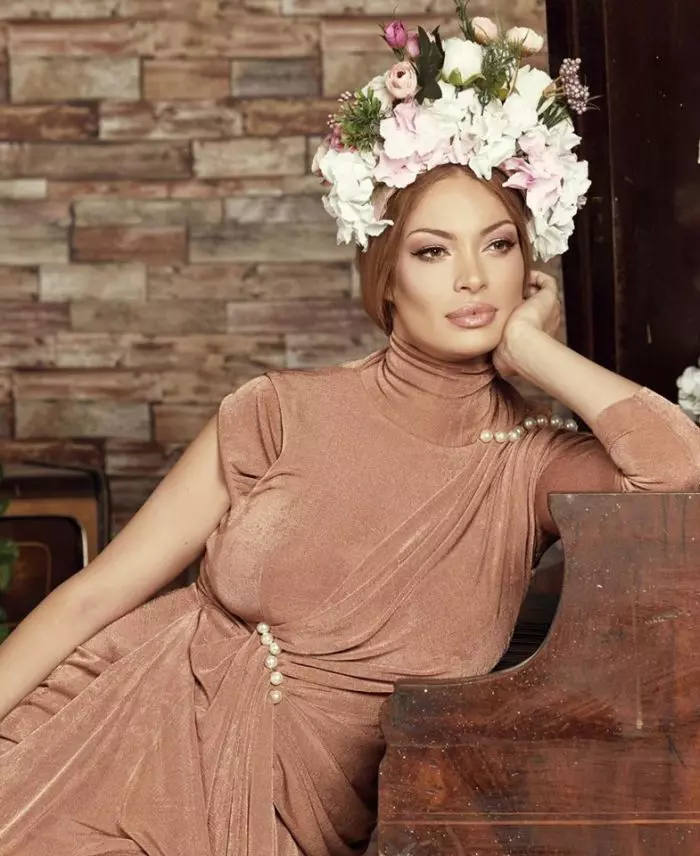 Valentina Pelinel a născut gemene in urma cu 2 săptamani