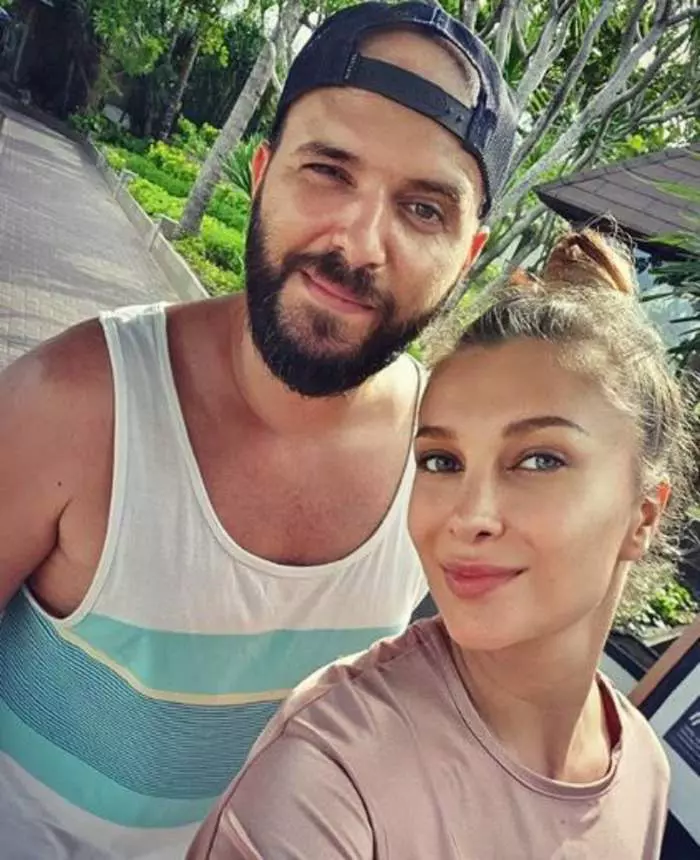 lora si ghenu au plecat in bali