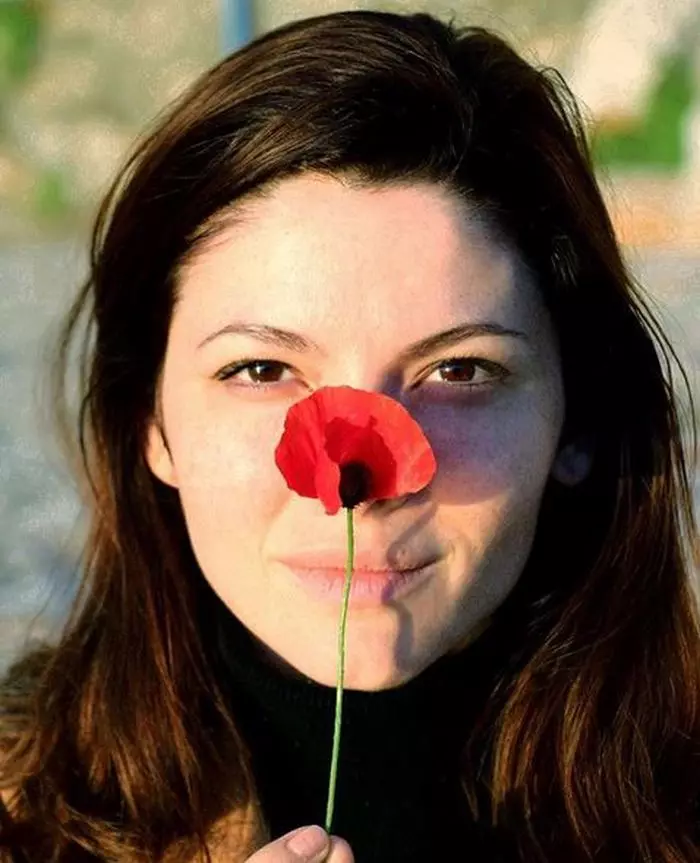 Anca Lungu se machiază foarte rar acum, dar în trecut îi era rușine să iasă nemachiată din casă