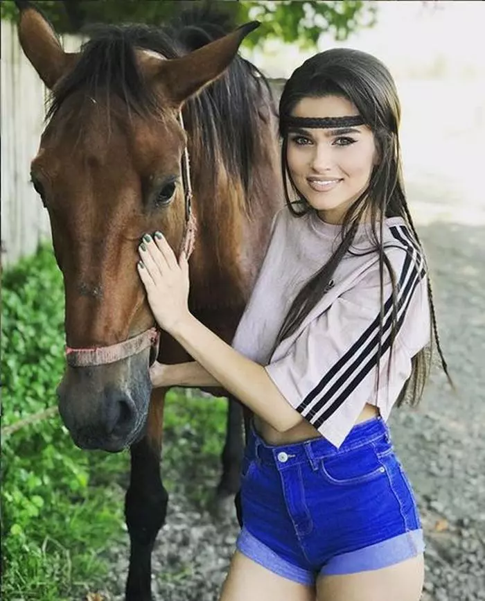 Theo Rose de la ”Bravo, ai stil! Celebrities”