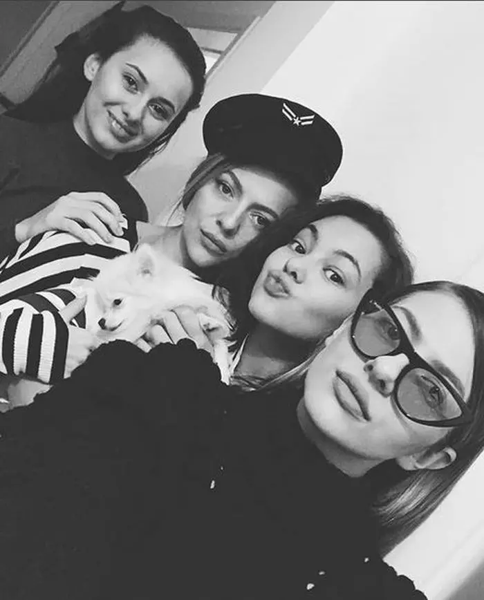 Lidia Buble și surorile ei