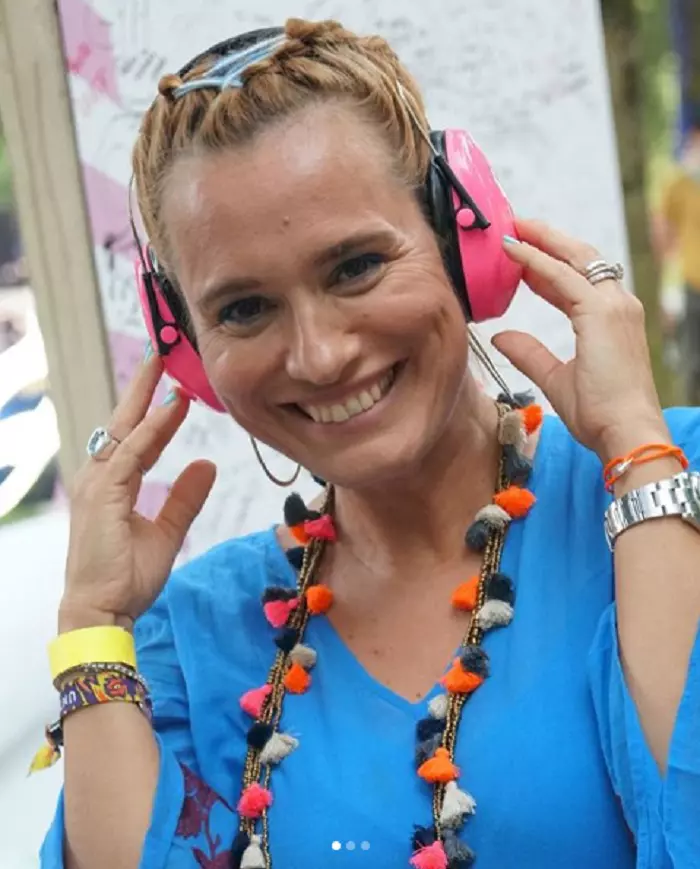 Andreea Esca şi-a schimbat look-ul