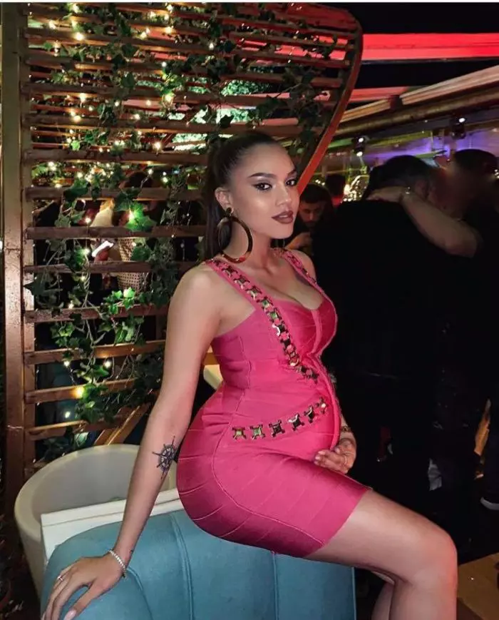 Karmen, fiica lui Adi Minune