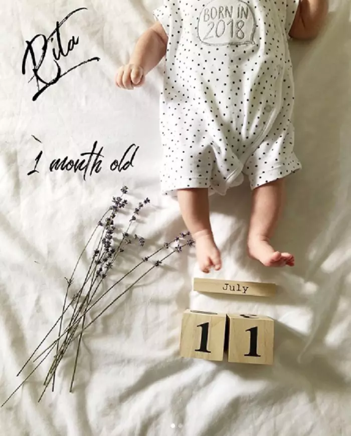 Rita, fetiţa Laurei Cosoi şi a lui Cosmin Curticăpean, a împlinit o lună