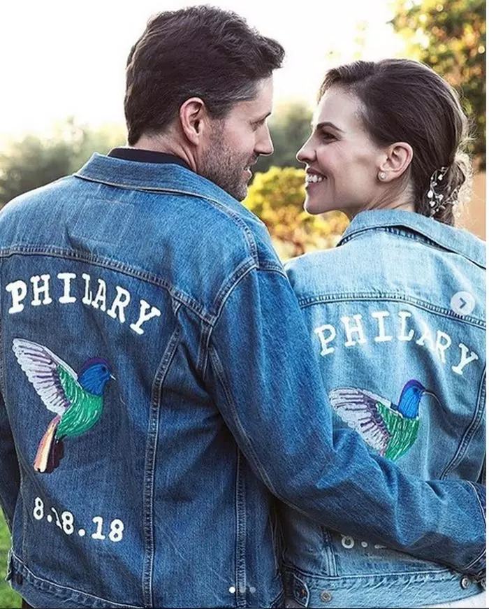 La 44 de ani, Hilary Swank s-a căsătorit cu “bărbatul visurilor” ei, Philip Schneider.